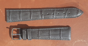 Cinturino in pelle Stampa Alligatore Lucido col. GRIGIO SCURO mm.20